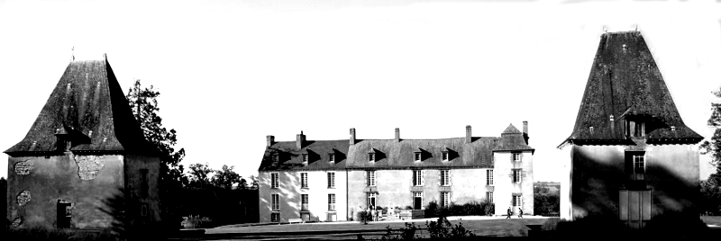 Ch�teau de la Robinais � Bain-de-Bretagne (Bretagne).
