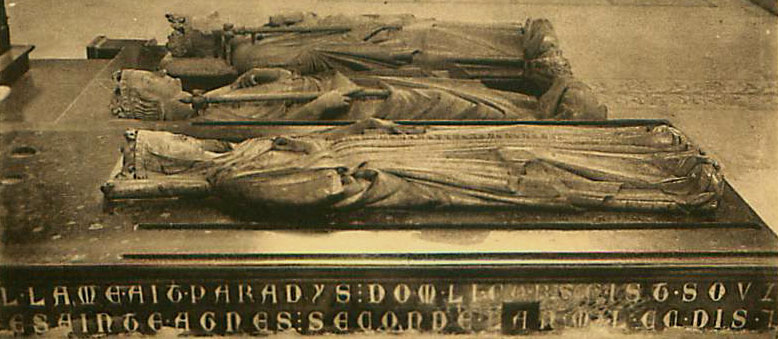 Basilique de Saint-Denis : tombeau de Philippe IV le Bel, Philippe III Hardi et Isabelle d'Aragon, son �pouse