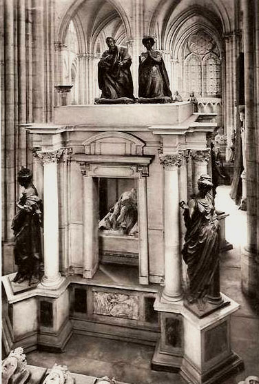 Basilique de Saint-Denis : tombeau de Henri II et de Catherine de M�dicis