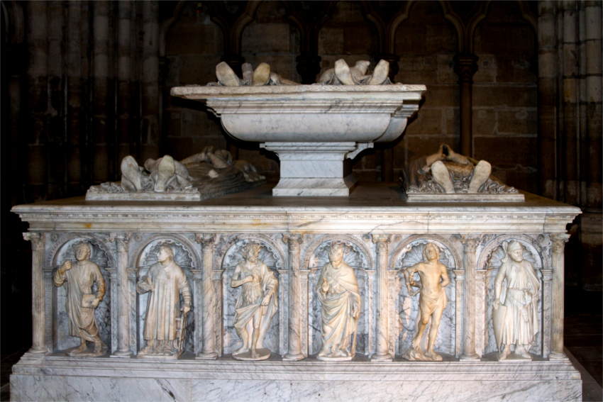 Basilique de Saint-Denis : monument des ducs d'Orl�ans.