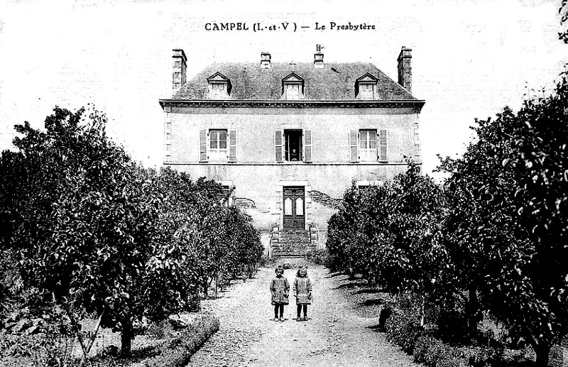 Presbyt�re de Campel (Bretagne).