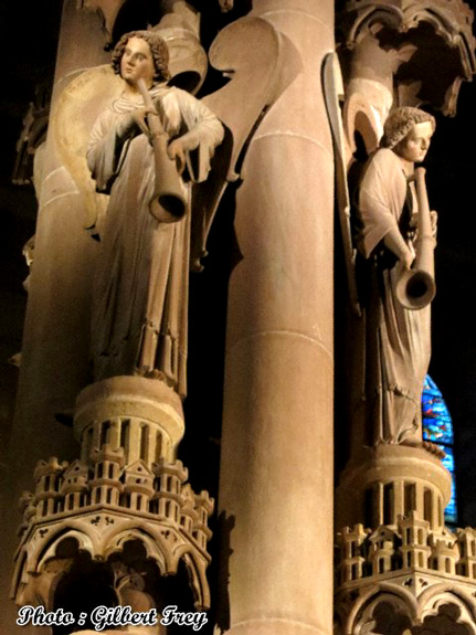 Cath�drale de Strasbourg : la colonne des Anges