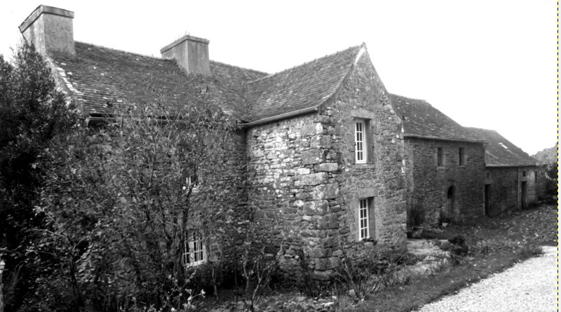 Manoir du Bois de la Roche � Commana (Bretagne).