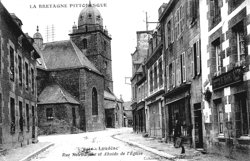 Ville de Loud�ac (Bretagne).