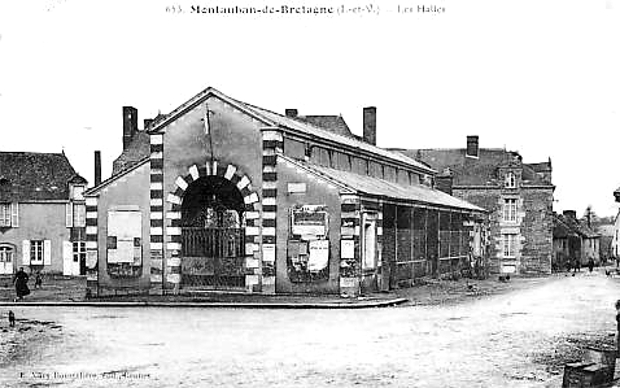 Ville de Montauban-de-Bretagne (Bretagne) : les halles.