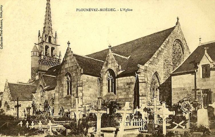 Ploun�vez-Mo�dec : �glise Saint-Pierre