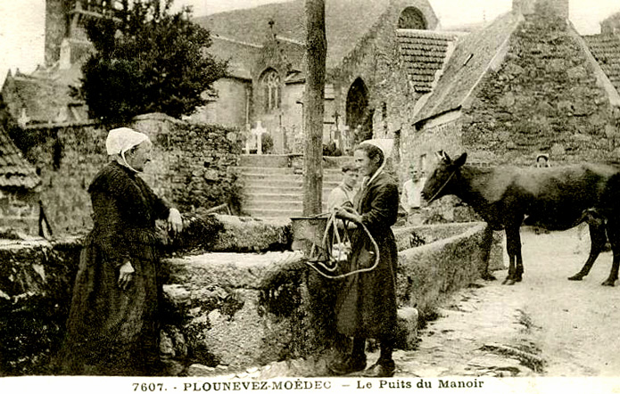 Ploun�vez-Mo�dec : �glise Saint-Pierre