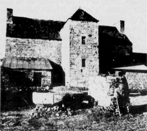 Pluzunet (Bretagne) : ruines du ch�teau de Coatnizan.