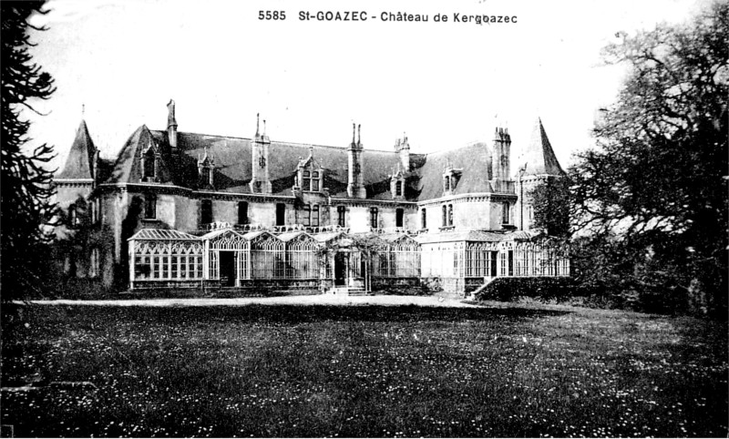 Ch�teau de Kergoazec � Saint-Goazec (Bretagne).
