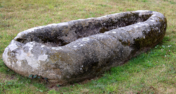 Tombeau de saint Brandan à Trégrom, en Bretagne