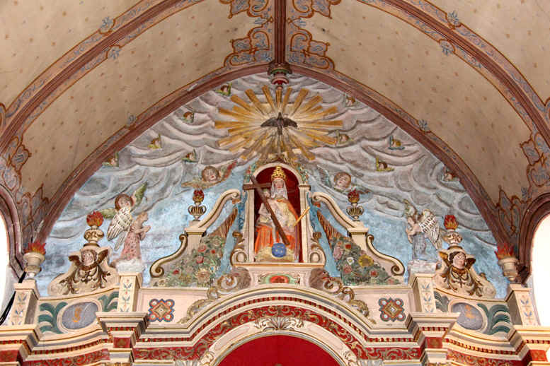 Retable du maître-autel de l'église Saint-Brandan à Trégrom, en Bretagne