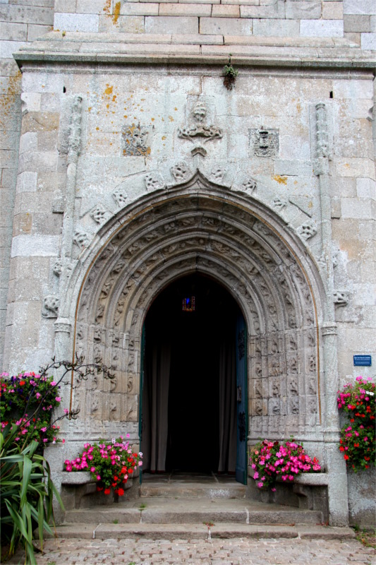 L'�glise du Vieux-March� (Bretagne).