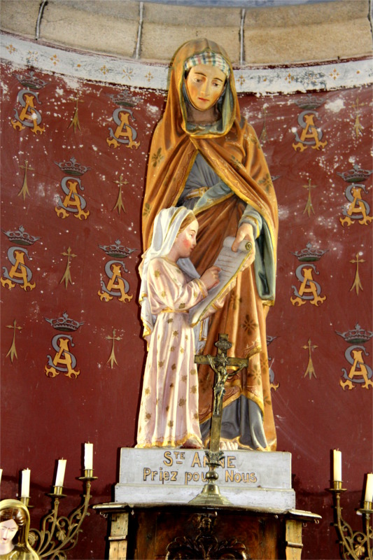 Statue de l'�glise du Vieux-March� (Bretagne).