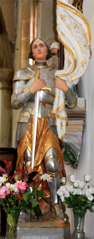 Statue de l'�glise du Vieux-March� (Bretagne).
