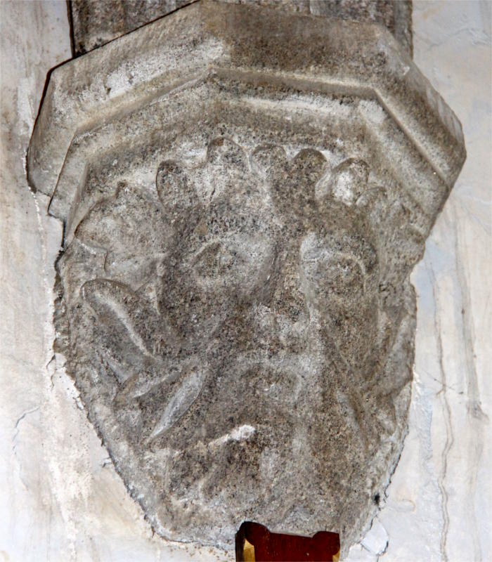 L'�glise du Vieux-March� (Bretagne).
